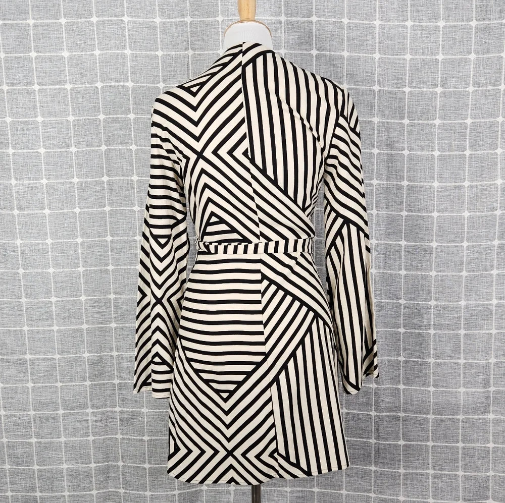 H&M Linen Blend Wrap Dress - Picture 6 of 8